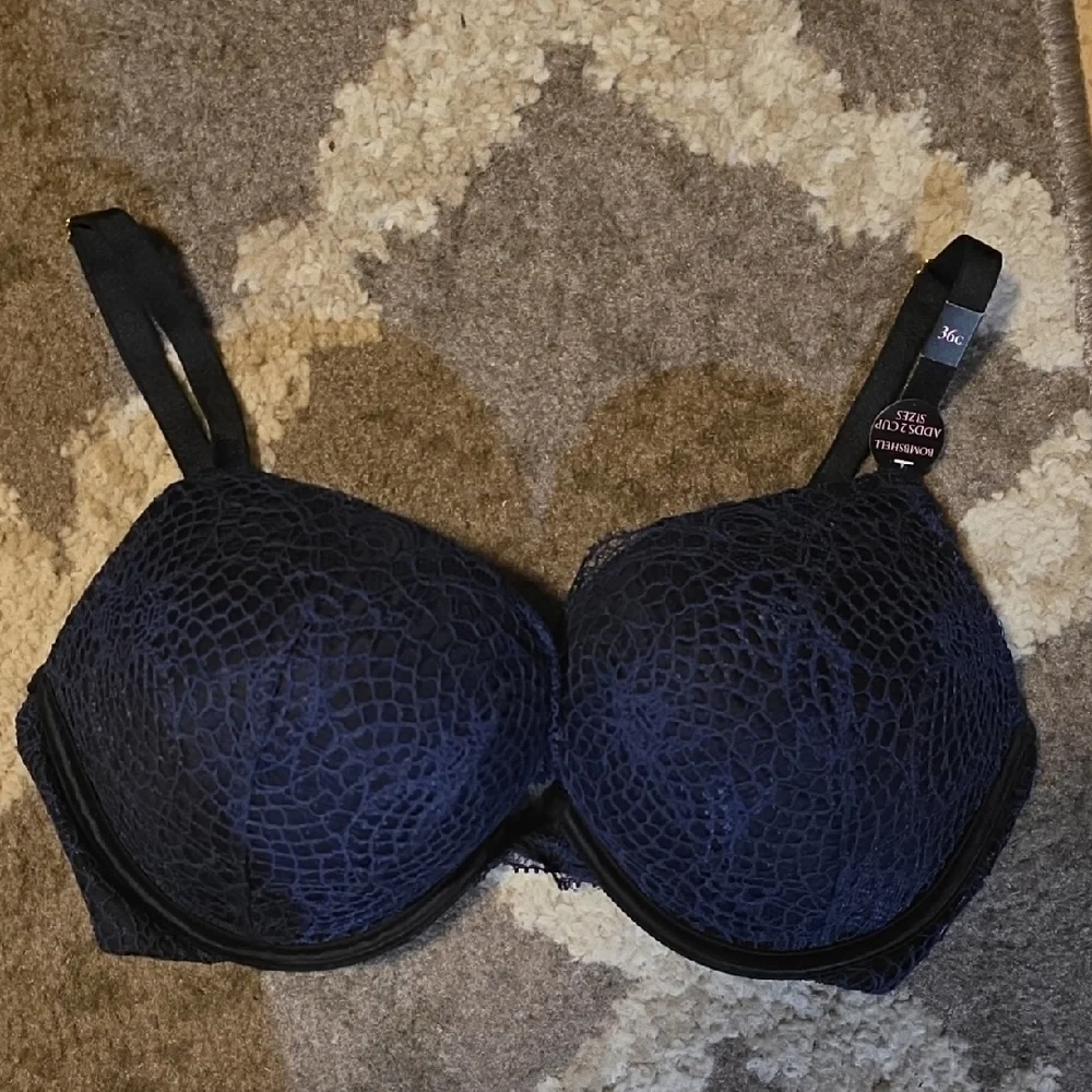 Women's Blue Lace Bra - Picture 1 of 2